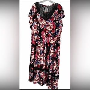 Torrid Women's Size 3 Asymmetrical Hem Dress Floral Black Lace Accents NWT